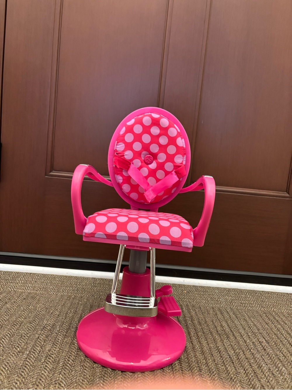 American Girl Hot Pink Polka Dot Salon Chair